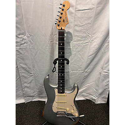 Fender Used Fender Standard Stratocaster Silver Solid Body Electric Guitar