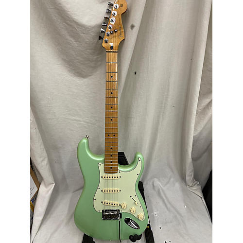 Fender Used Fender Standard Stratocaster Surf Green Solid Body Electric Guitar Surf Green