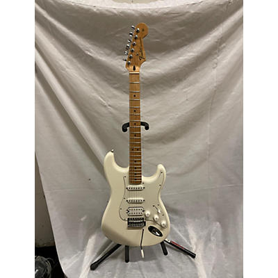 Fender Used Fender Standard Stratocaster White Solid Body Electric Guitar