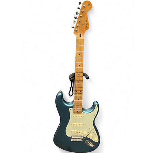 Used Fender Stratocaster Deluxe Ice Blue Metallic Solid Body Electric Guitar Ice Blue Metallic