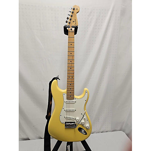 Fender Used Fender Stratocaster Yellow Solid Body Electric Guitar Yellow