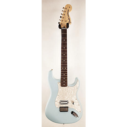 Fender Used Fender Tom Delonge Signature Stratocaster Blue Solid Body Electric Guitar Blue