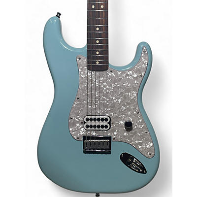 Fender Used Fender Tom Delonge Signature Stratocaster Daphne Blue Solid Body Electric Guitar