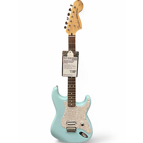 Used Fender Tom Delonge Signature Stratocaster Daphne Blue Solid Body Electric Guitar Daphne Blue