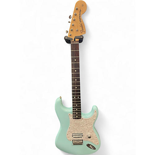 Used Fender Tom Delonge Signature Stratocaster Daphne Blue Solid Body Electric Guitar Daphne Blue