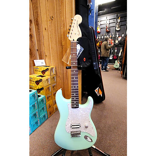 Fender Used Fender Tom Delonge Signature Stratocaster Seafoam Green Solid Body Electric Guitar Seafoam Green