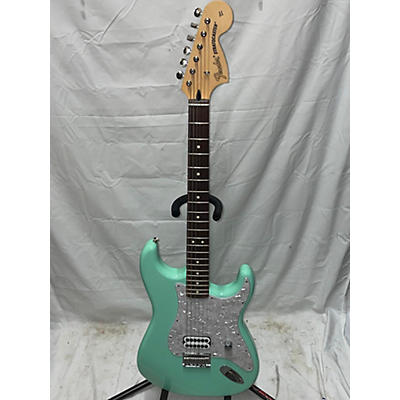 Fender Used Fender Tom Delonge Signature Stratocaster Seafoam Green Solid Body Electric Guitar