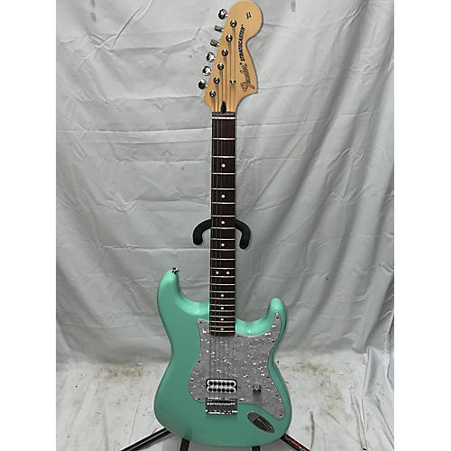 Fender Used Fender Tom Delonge Signature Stratocaster Seafoam Green Solid Body Electric Guitar Seafoam Green