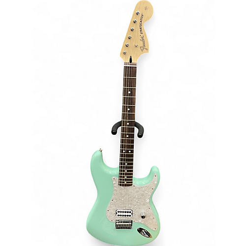 Used Fender Tom Delonge Signature Stratocaster Surf Green Solid Body Electric Guitar Surf Green