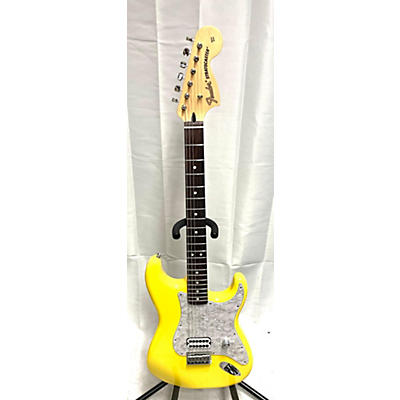 Fender Used Fender Tom Delonge Signature Stratocaster Yellow Solid Body Electric Guitar