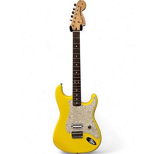 Used Fender Tom Delonge Signature Stratocaster Yellow Solid Body Electric Guitar Yellow