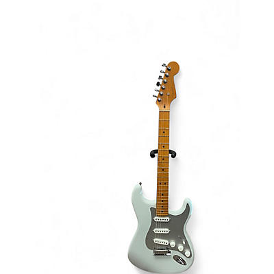 Used Fender ULTRA II Alpine White Solid Body Electric Guitar