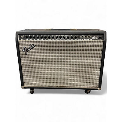 Used Fender Ultimate Chorus Guitar Combo Amp