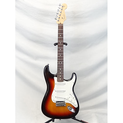 Fender Used Fender VG Stratocaster 3 Tone Sunburst Solid Body Electric Guitar 3 Tone Sunburst