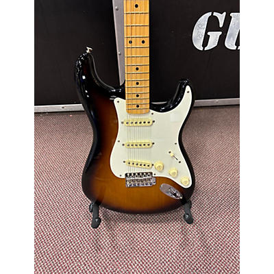 Fender Used Fender VINTAGE II 1957 STRATOCASTER 3 Tone Sunburst Solid Body Electric Guitar