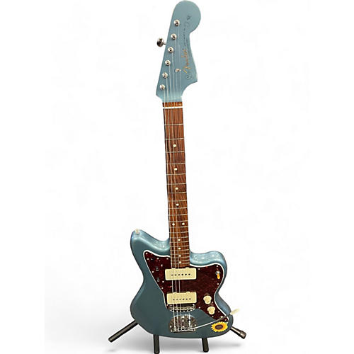 Used Fender Vintera 60s Jazzmaster Ice Blue Metallic Solid Body Electric Guitar Ice Blue Metallic