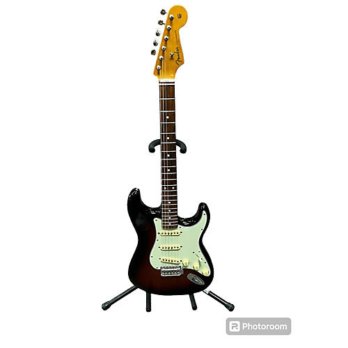 Fender Used Fender Vintera 60s Stratocaster 3 Color Sunburst Solid Body Electric Guitar 3 Color Sunburst