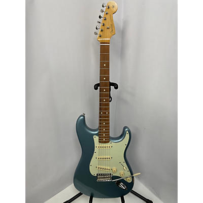 Fender Used Fender Vintera 60s Stratocaster Ice Blue Metallic Solid Body Electric Guitar