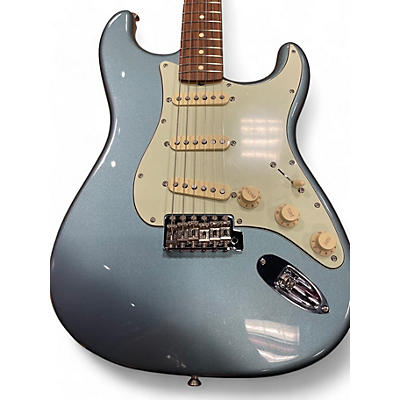 Fender Used Fender Vintera 60s Stratocaster Ice Blue Metallic Solid Body Electric Guitar