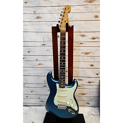 Fender Used Fender Vintera 60s Stratocaster Road Worn Lake Placid Blue Solid Body Electric Guitar