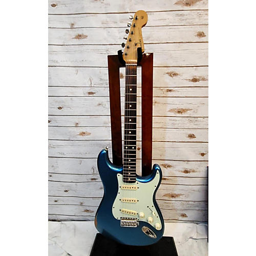 Fender Used Fender Vintera 60s Stratocaster Road Worn Lake Placid Blue Solid Body Electric Guitar Lake Placid Blue