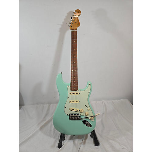 Fender Used Fender Vintera 60s Stratocaster Surf Green Solid Body Electric Guitar Surf Green