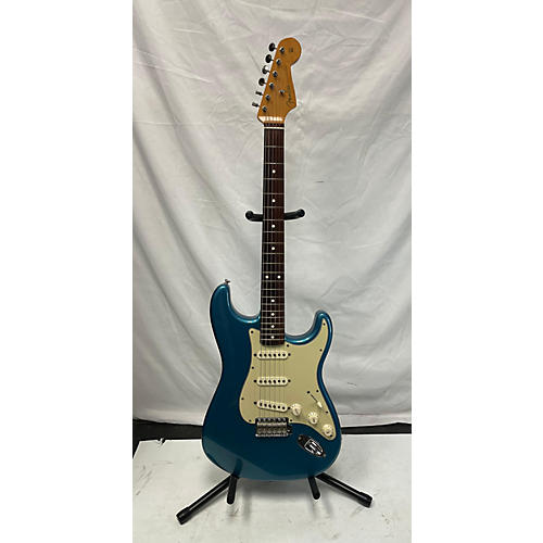 Fender Used Fender Vintera II 60's Stratocaster Lake Placid Blue Solid Body Electric Guitar Lake Placid Blue