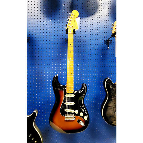 Fender Used Fender Vintera II 70s Stratocaster 3 Color Sunburst Solid Body Electric Guitar 3 Color Sunburst