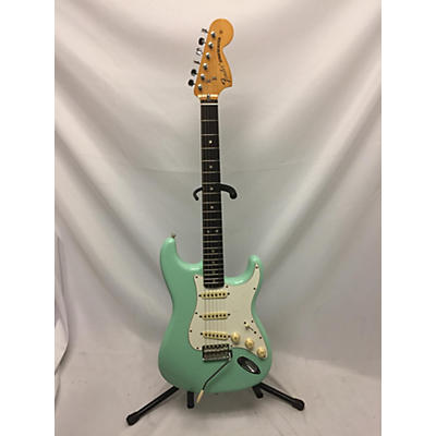 Fender Used Fender Vintera II 70s Stratocaster Surf Green Solid Body Electric Guitar