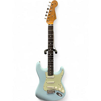 Used Fender Vintera II Roadworn 60s Stratocaster Sonic Blue Solid Body Electric Guitar