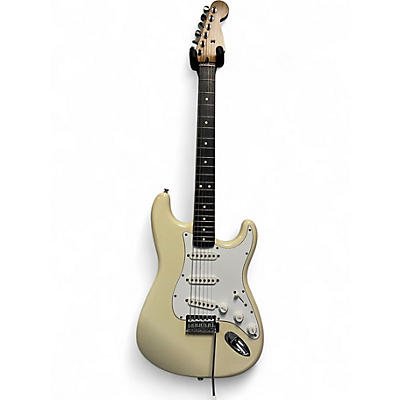 Used Fender WAYNES WORLD 2 STRAT Olympic White Solid Body Electric Guitar