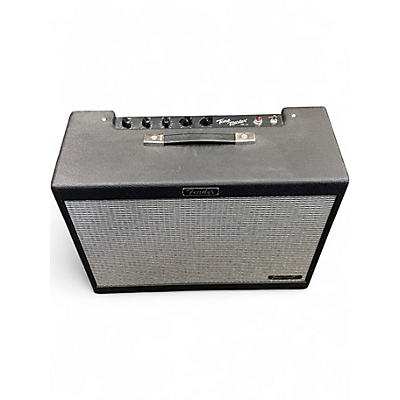 Used Fender fr12 Powered Speaker