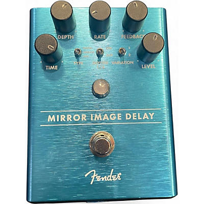 Used Fender mirror image delay Effect Pedal