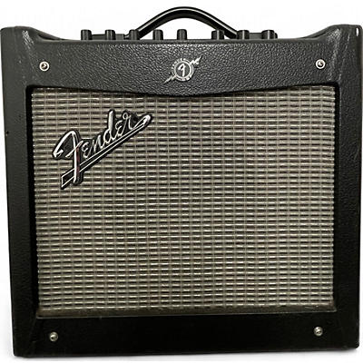 Used Fender mustang 1 v.2 Guitar Combo Amp