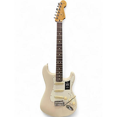 Used Fender player 2 stratocaster chambered ash body White Solid Body Electric Guitar