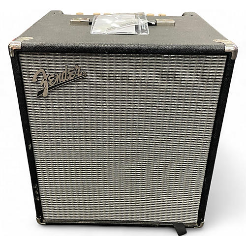 Used Fender rumble 100 Bass Combo Amp