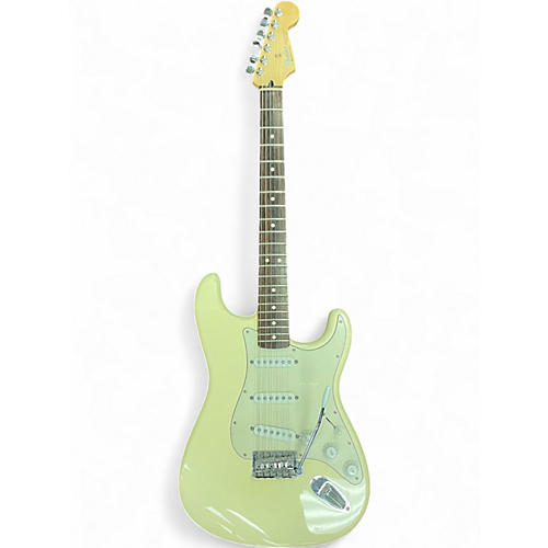 Used Fender strat white Solid Body Electric Guitar white