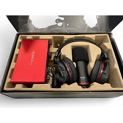 Used Focusrite SCARLETT 2I2 STUDIO