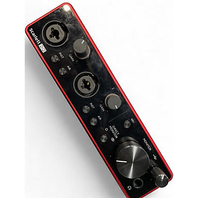 Used Focusrite Scarlett 2i2 Audio Interface
