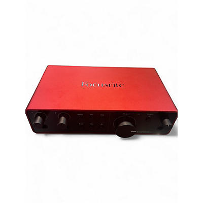 Used Focusrite Scarlett 2i2 Gen 3 STUDIO