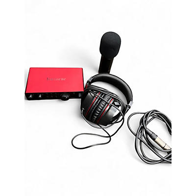 Used Focusrite scarlet 2i2 studio gen 4