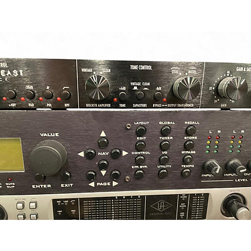 Used Fractal Audio AX8 Effect Processor