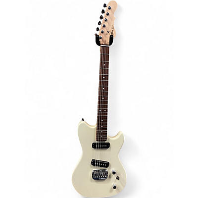 Used G&L SC2 White Solid Body Electric Guitar