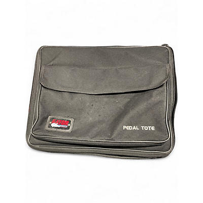 Used Gator Pedal Tote Pedal Board