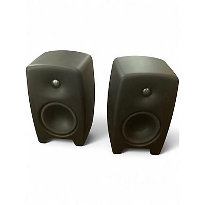 Used Genelec M040AM PAIR Powered Monitor