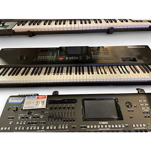 Used Generalmusic SK880 Keyboard Workstation