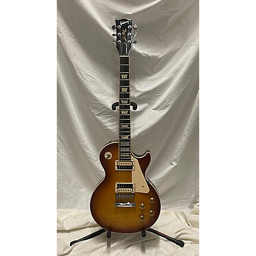 Gibson Used Gibson Les Paul Classic 2 Color Sunburst Solid Body Electric Guitar 2 Color Sunburst