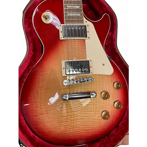 Gibson Used Gibson Les Paul Standard 2 Color Sunburst Solid Body Electric Guitar 2 Color Sunburst