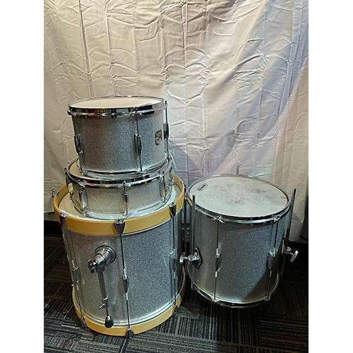 Gretsch Drums Used Gretsch Drums 4 piece Catalina Club Jazz Series Silver Sparkle Drum Kit Silver Sparkle