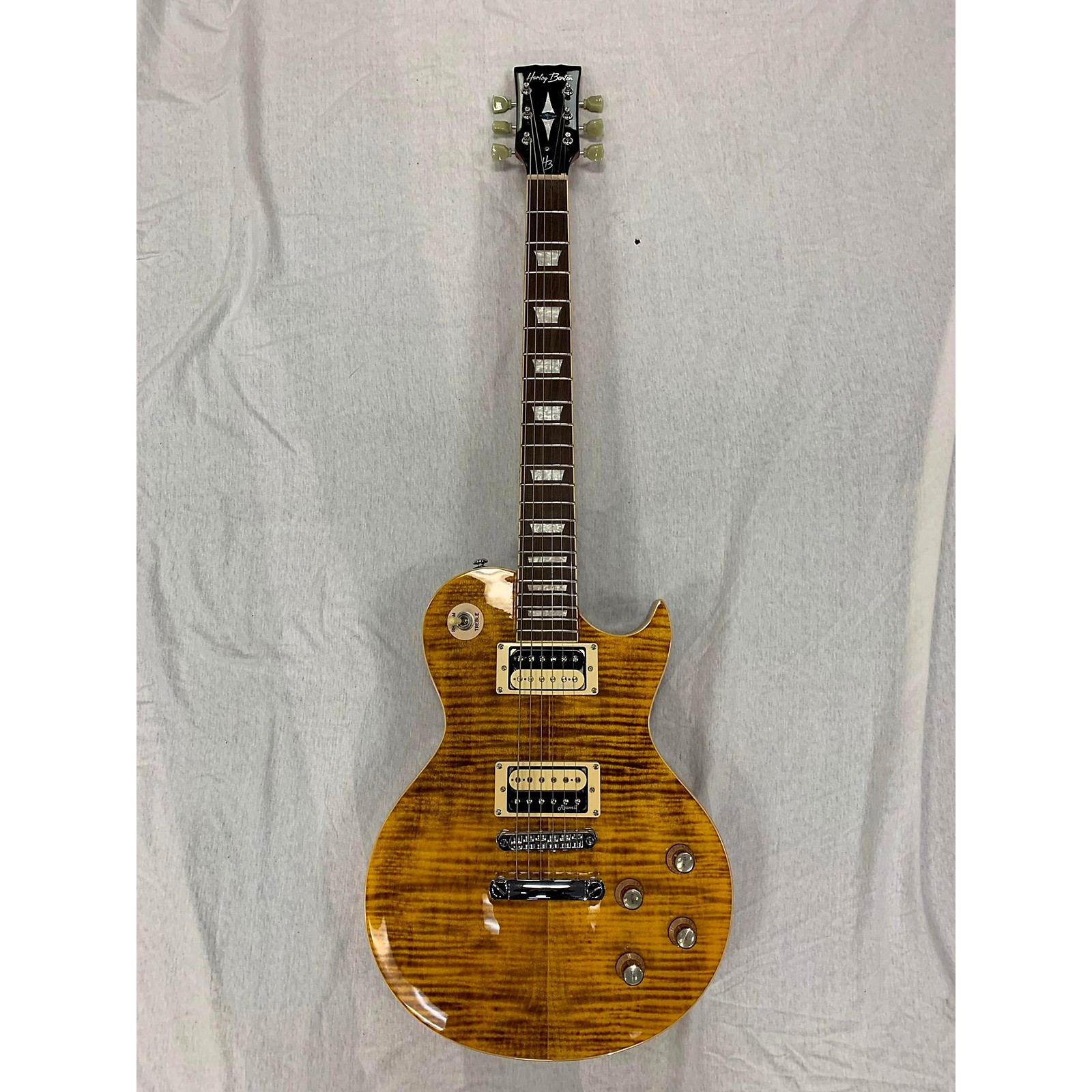 harley benton electric guitar